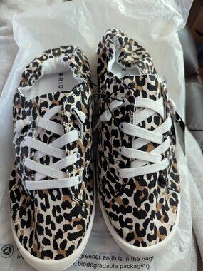 Torrid Ruched Sneaker Leopard Print Women's Size 11 (WW) NWT